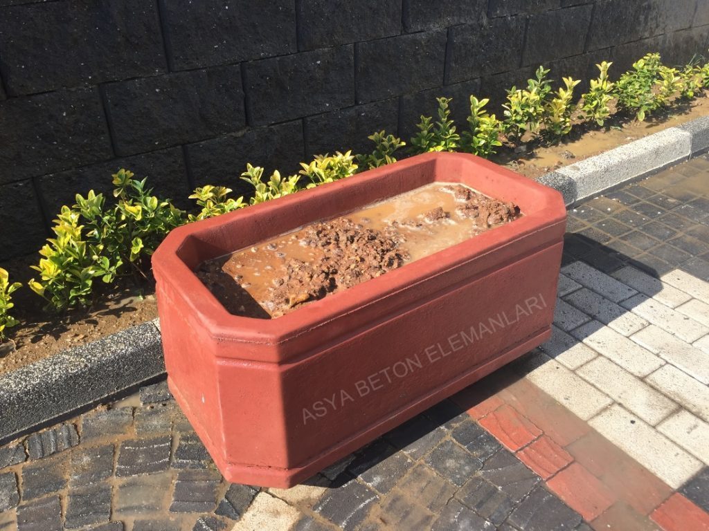 Dikdörtgen Desenli Beton Çiçeklik